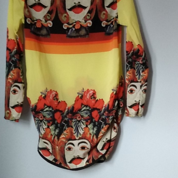 Blousel - Picture 3 of 3